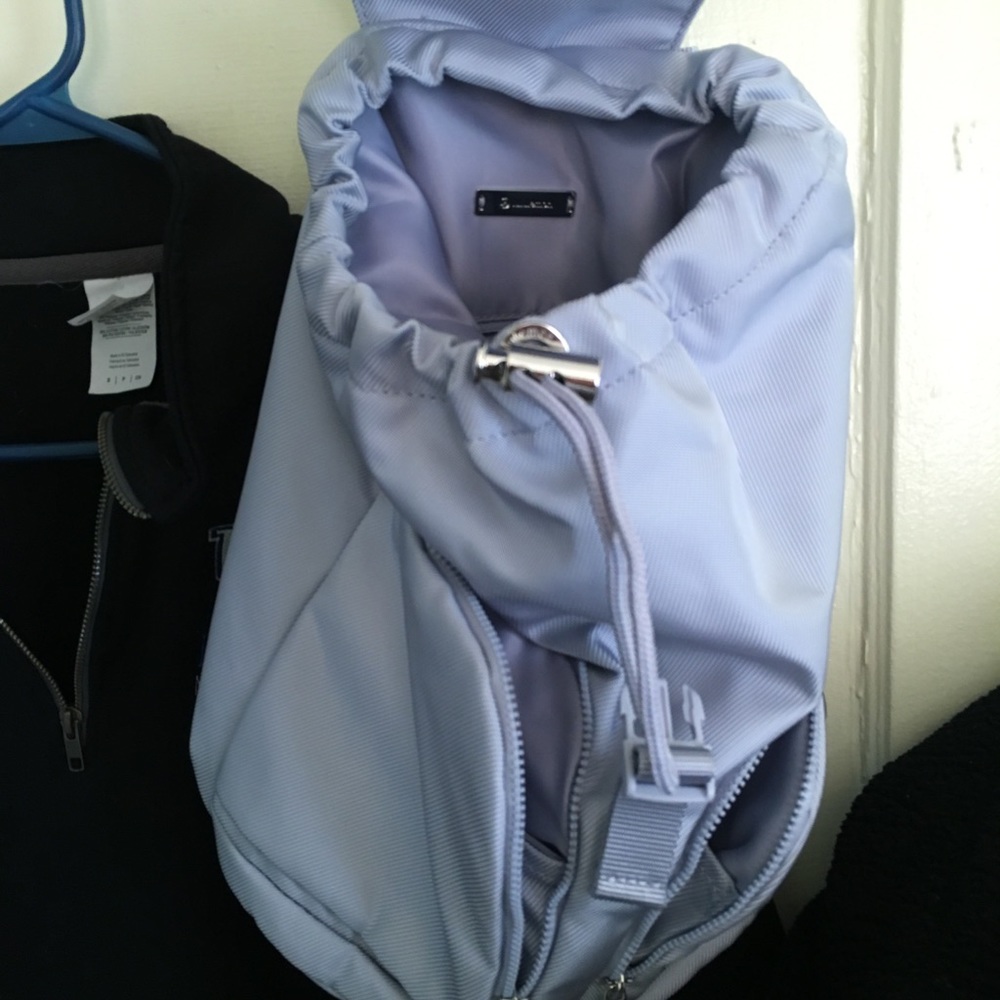 Luluemon 10-12L bucket bag. Icy blue color